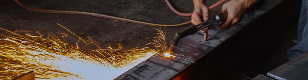 Різання металу на замовлення виробництво: МеталікаПрофіль