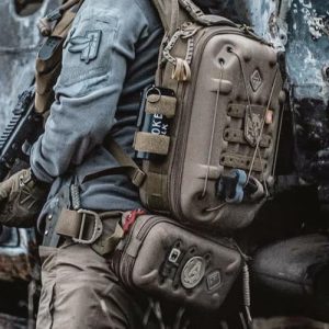 Універсальна сумка для роботи, подорожей і відпочинку